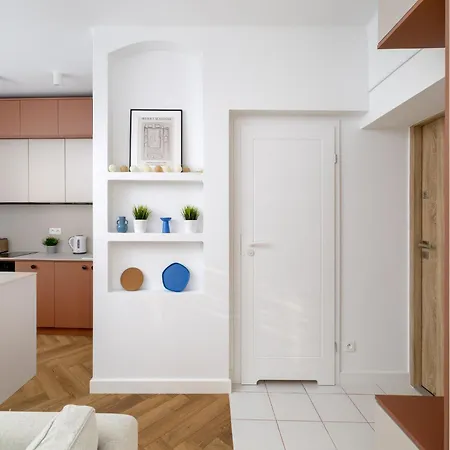 Ecru Design In City Center Wwa46 * Varşova